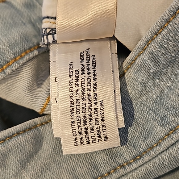 Universal Thread jeans - Picture 7 of 13